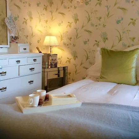 The Beehive Уитби