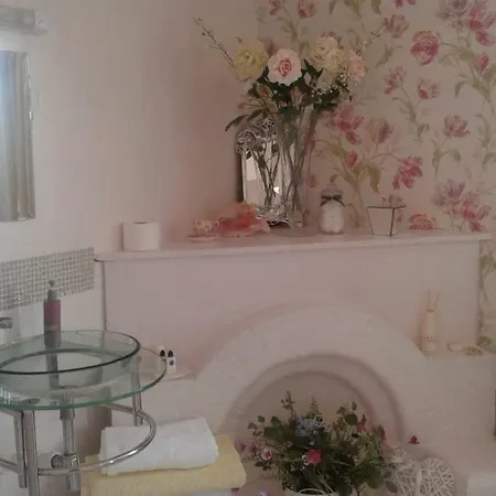 Bed & Breakfast The Beehive
