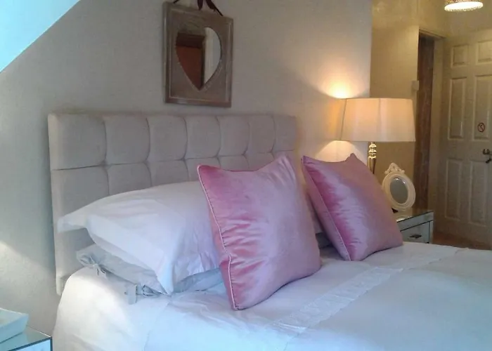 Couette-café The Beehive 4*