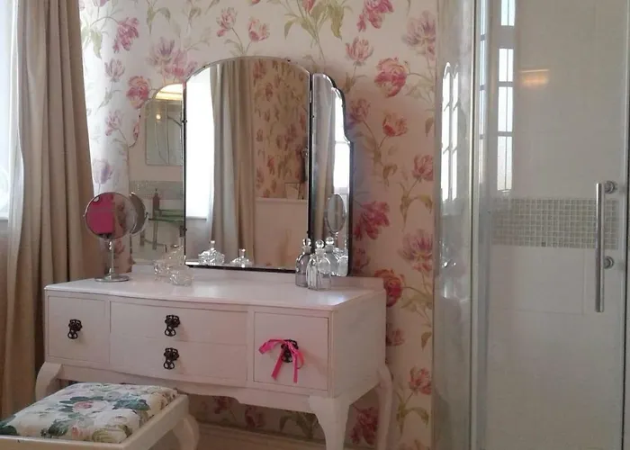 The Beehive 4* Whitby